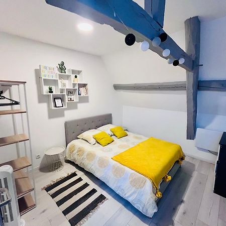 Au Petit Marcade Daire Abbeville Dış mekan fotoğraf